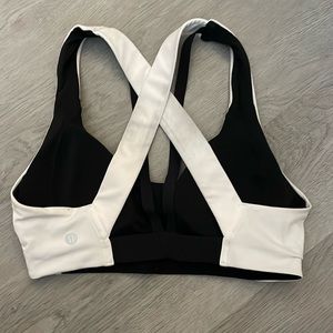 Lululemon athletic bra size 6